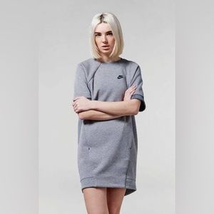 Nike - Sportswear Tech Fleece Dress